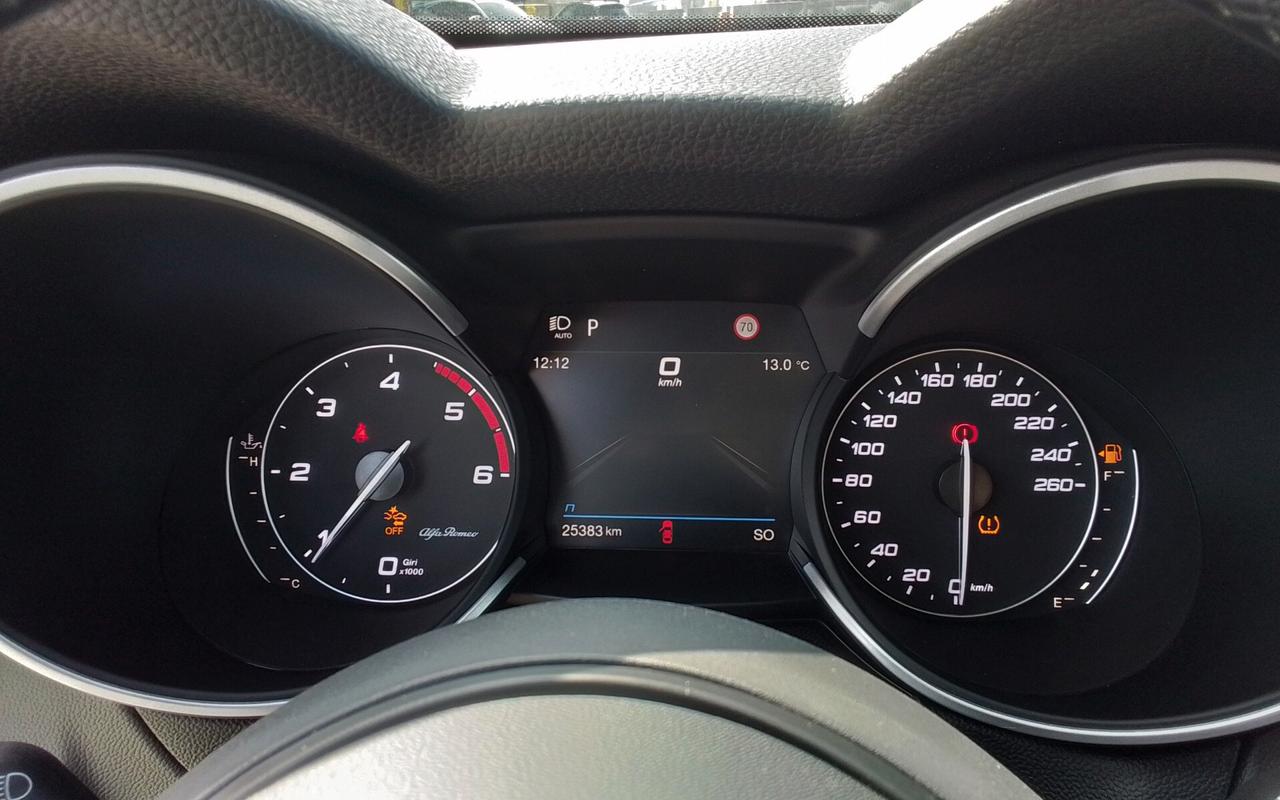 Alfa Romeo Stelvio 2.2 Turbodiesel 210 CV AT8 Q4 Veloce