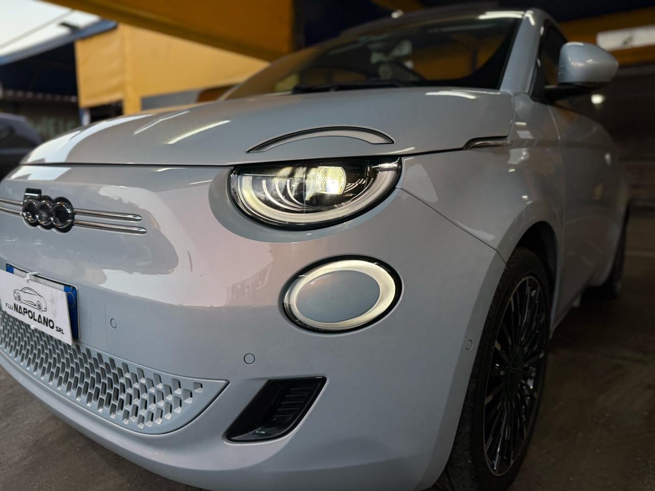 Fiat 500 500e Cabrio 42 kWh La Prima