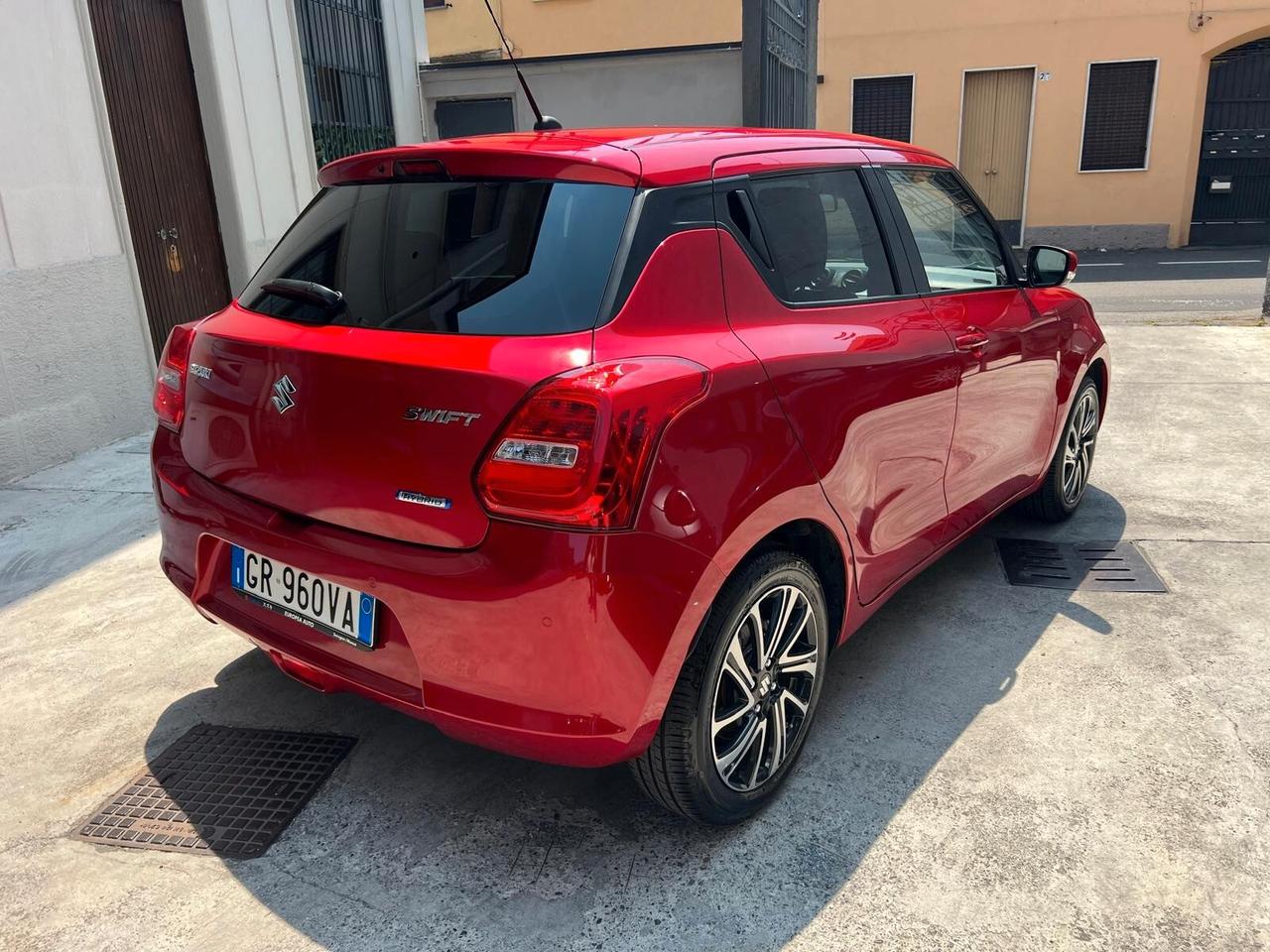 Suzuki Swift 1.2 Hybrid CVT Top Automatica