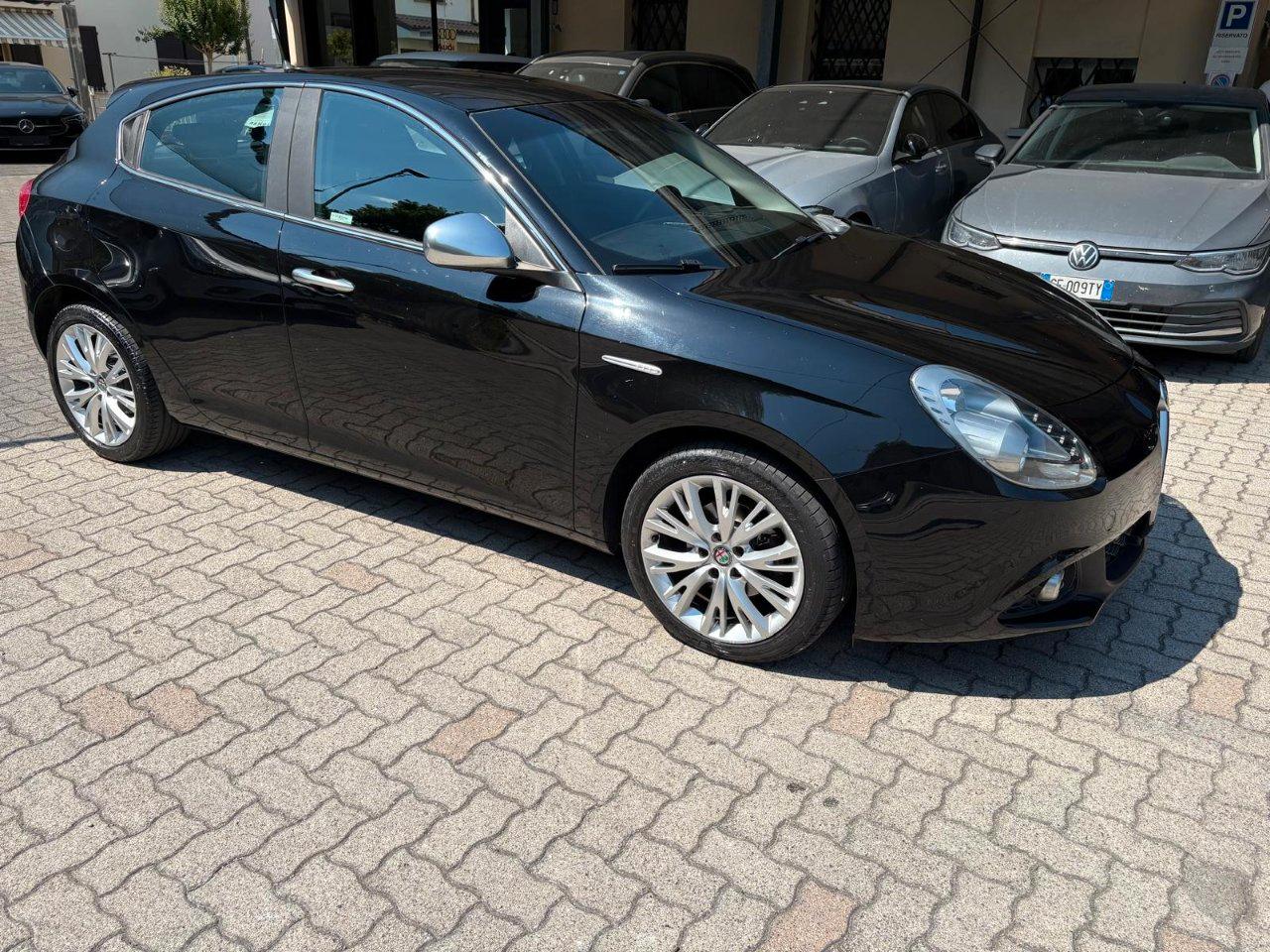 Alfa Romeo Giulietta 1.6 jtdm Super 120cv tct AUTOMATICO OK NEOPATENTATO