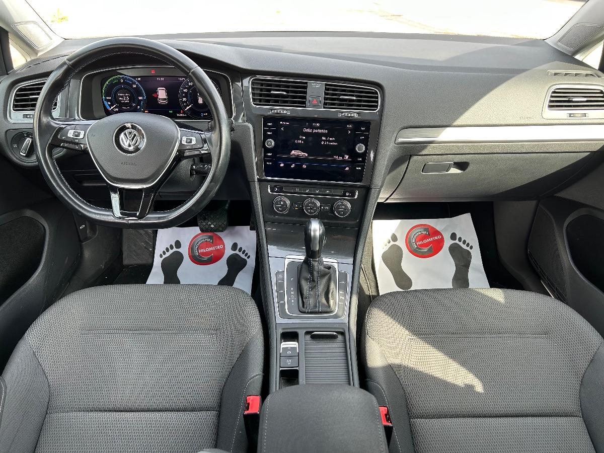 VOLKSWAGEN - e-Golf - 136 CV