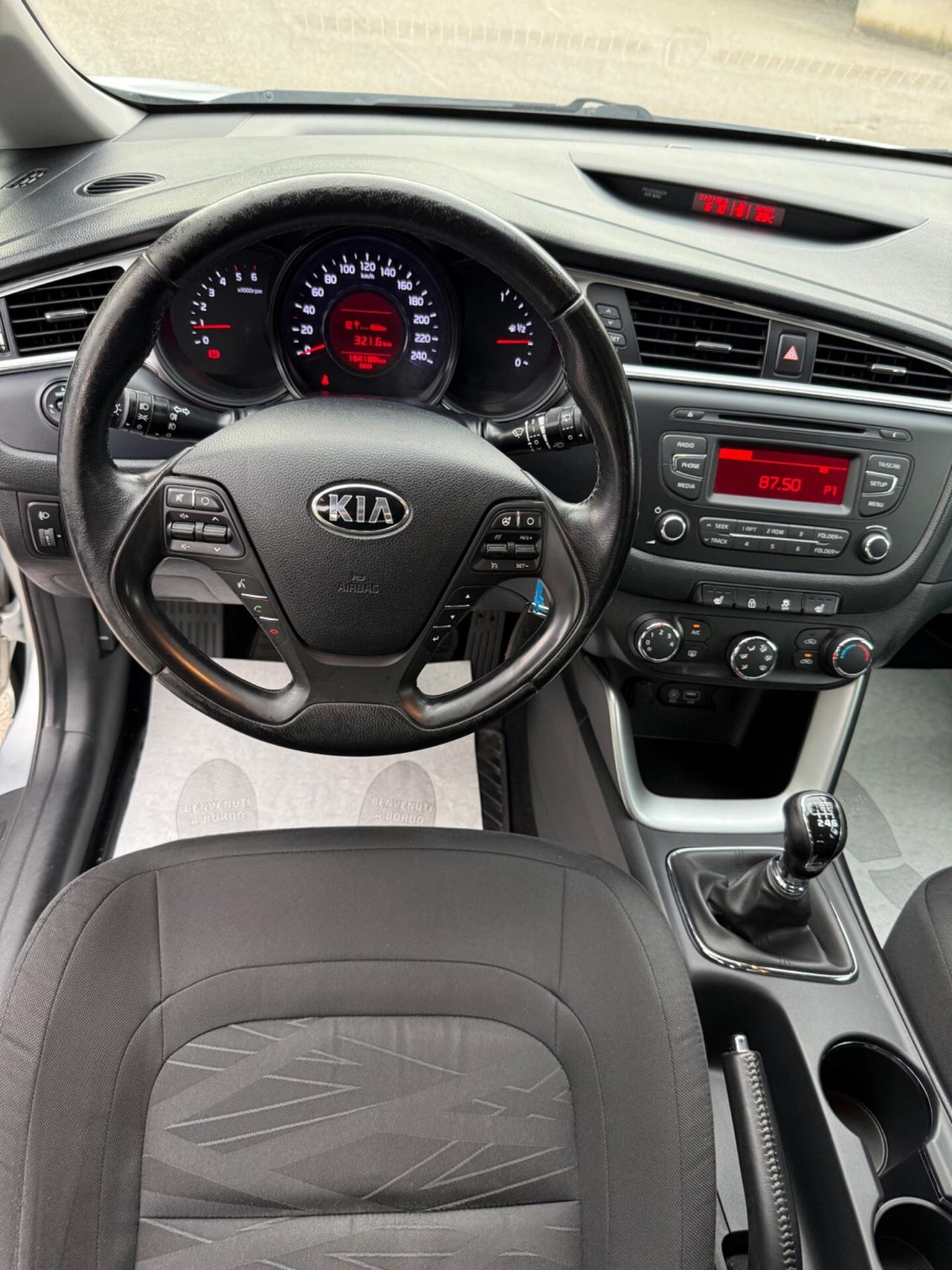 Kia Ceed cee'd 1.4 CRDi 5 porte Cool