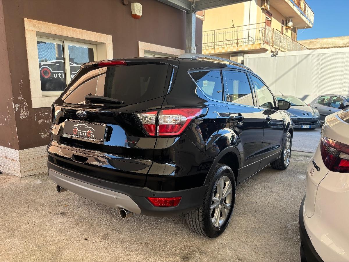 FORD - Kuga - 1.5 TDCI 120CV S&S 2WD ST-Line Bus.