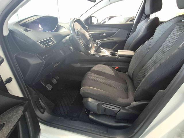 PEUGEOT 5008 BlueHDi 130 S&S Active Pack