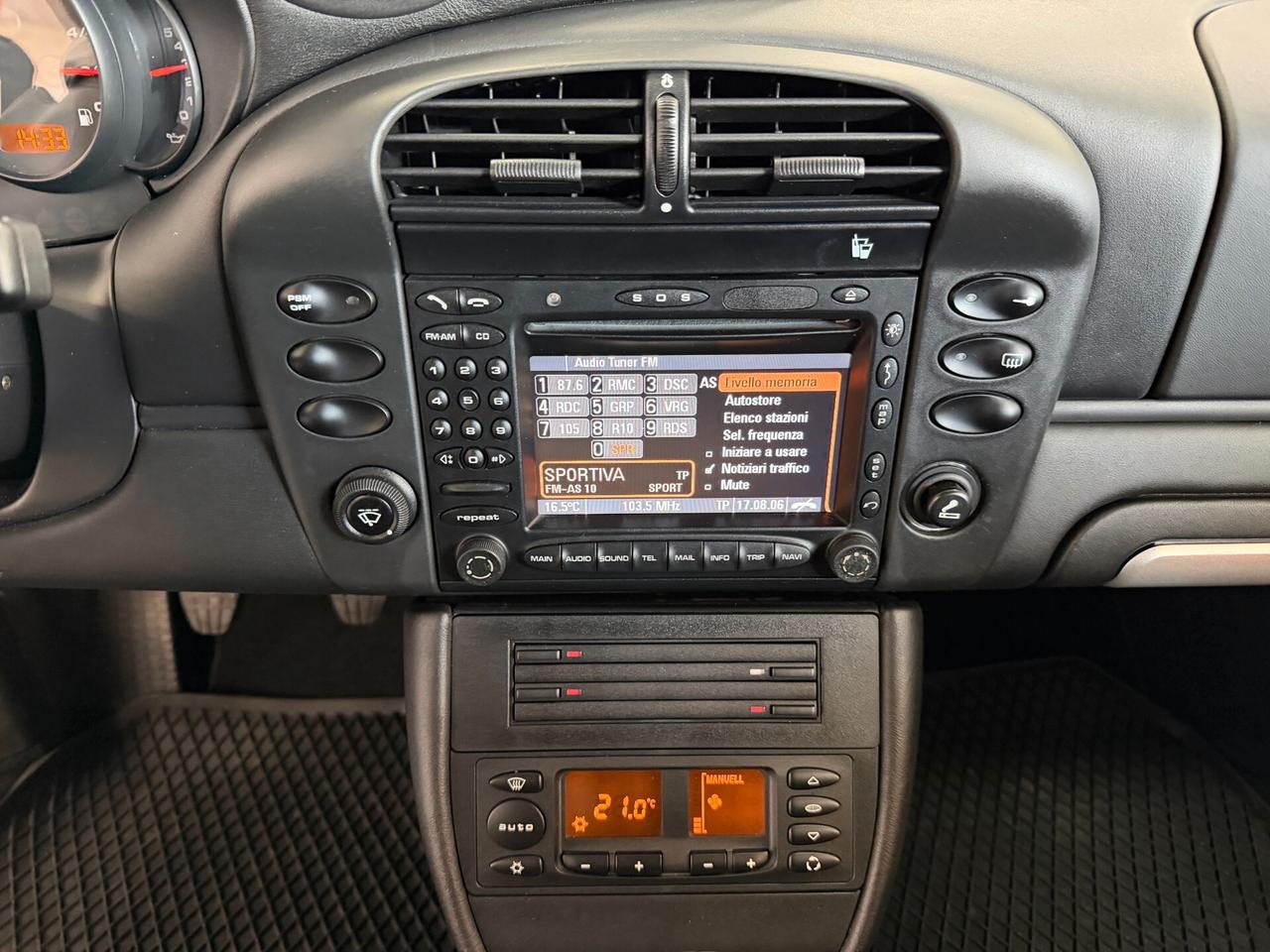 Porsche 911 Carrera 4S cat Coupé