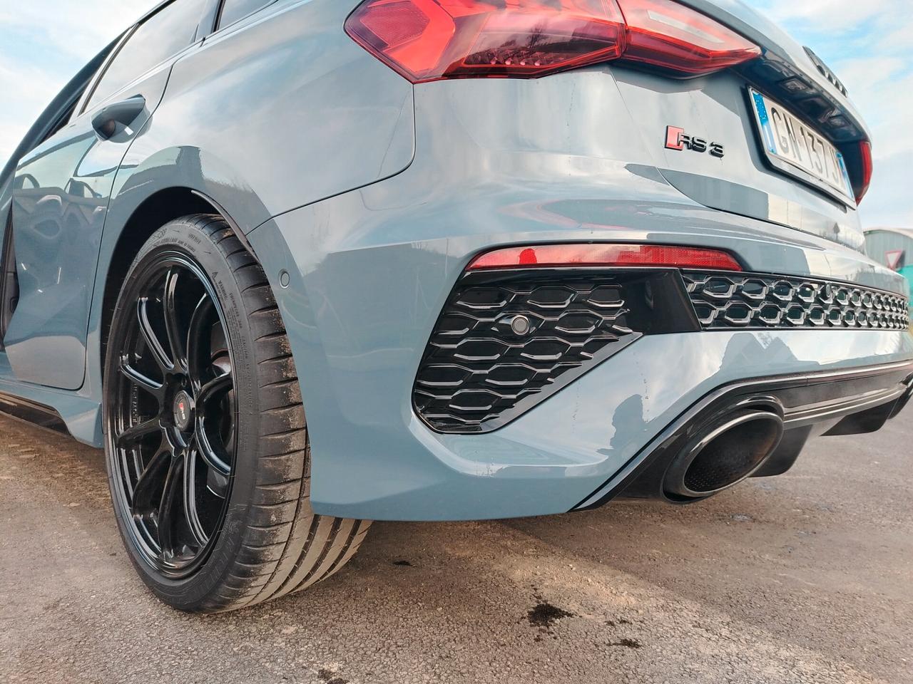 Audi A3 RS 3 SPB TFSI quattro S tronic