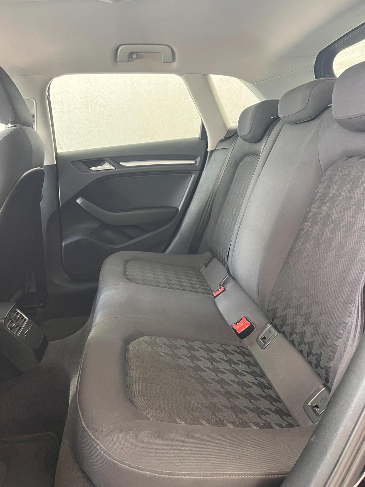 Audi A3 Sportback 1.6 TDI Attraction