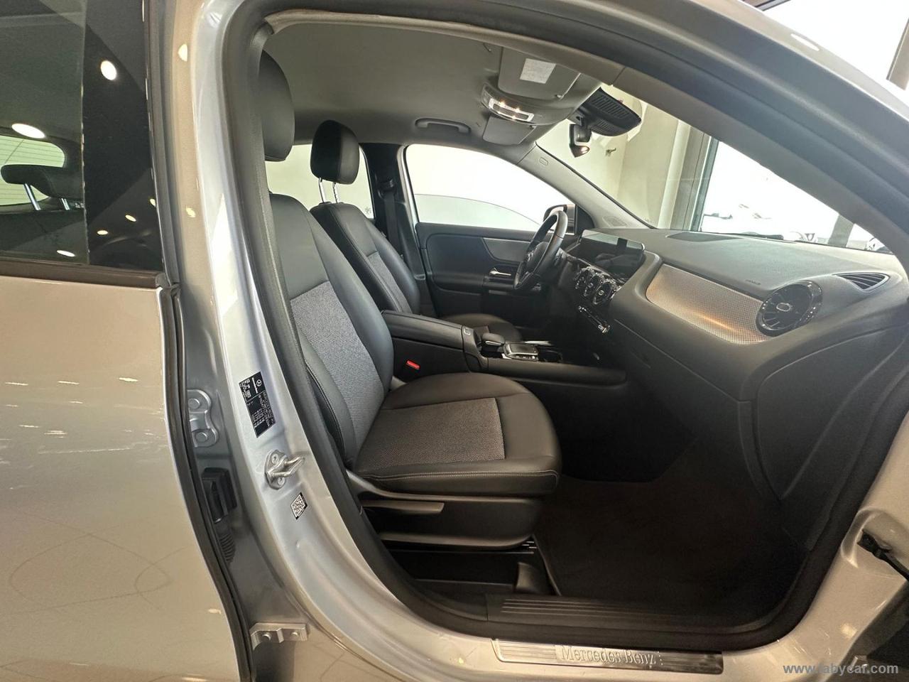 MERCEDES-BENZ GLA 200 d Automatic Business Extra