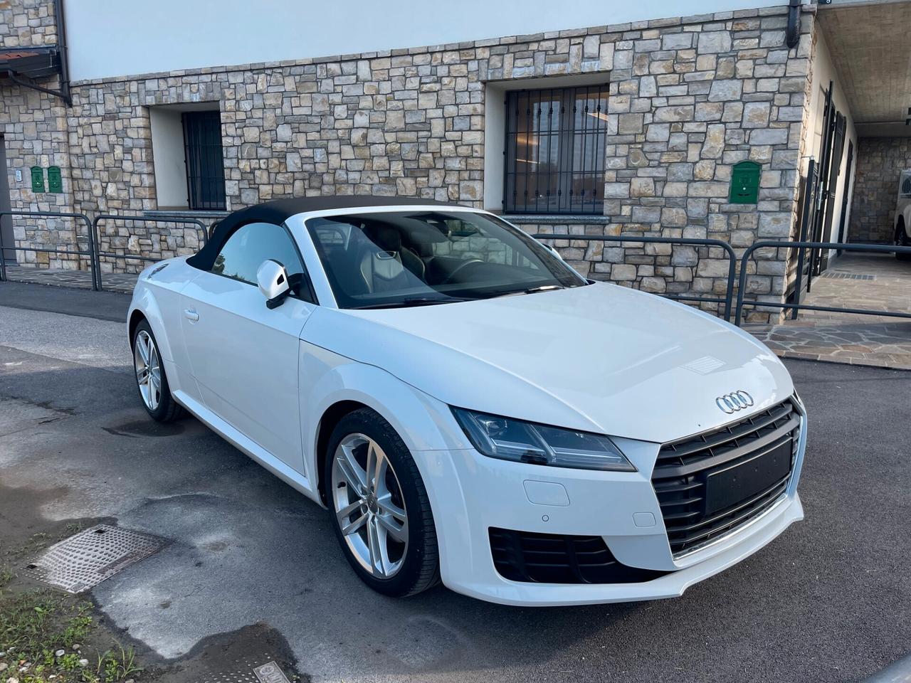 Audi TT Roadster 1.8 TFSI S tronic