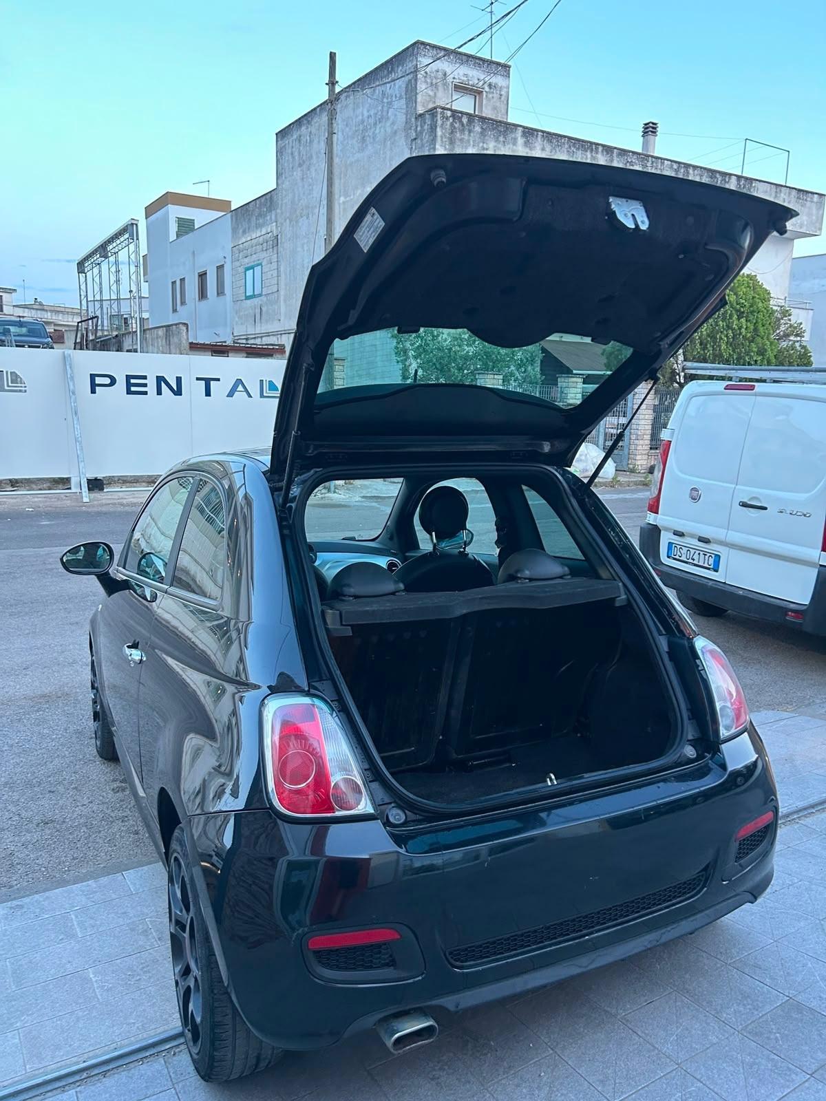 Fiat 500s 1.2 -2015 BLACK&RED