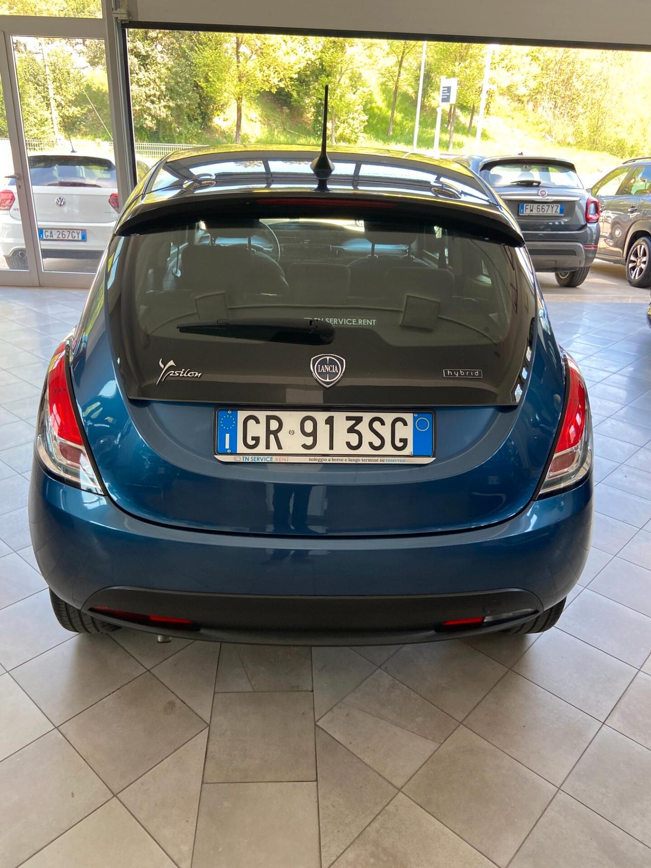 Lancia Ypsilon 1.0 FireFly 5 porte S&S Hybrid UnYca