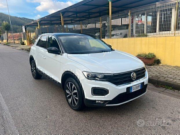 Volkswagen T-Roc 1.6 tdi 116cv Style cookpit 2019