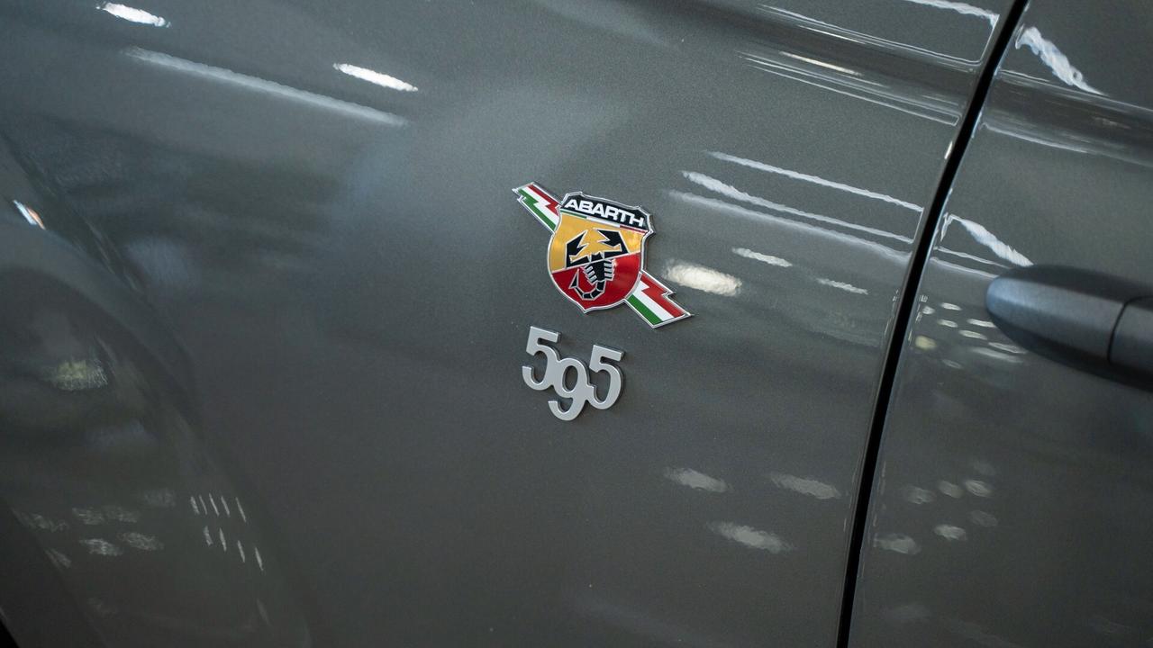 Abarth 595 Competizione 1.4 T JET 180 CV SABELT BEATS CARBONIO BREMBO XENO NAVI FULL OPTIONAL