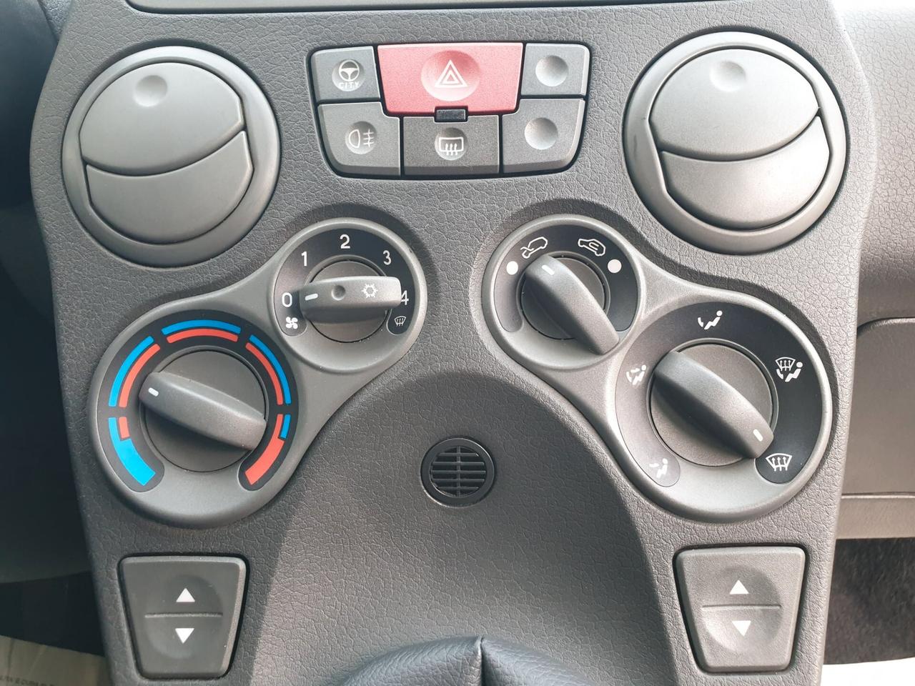 Fiat Panda 1.2 benzina 70cv