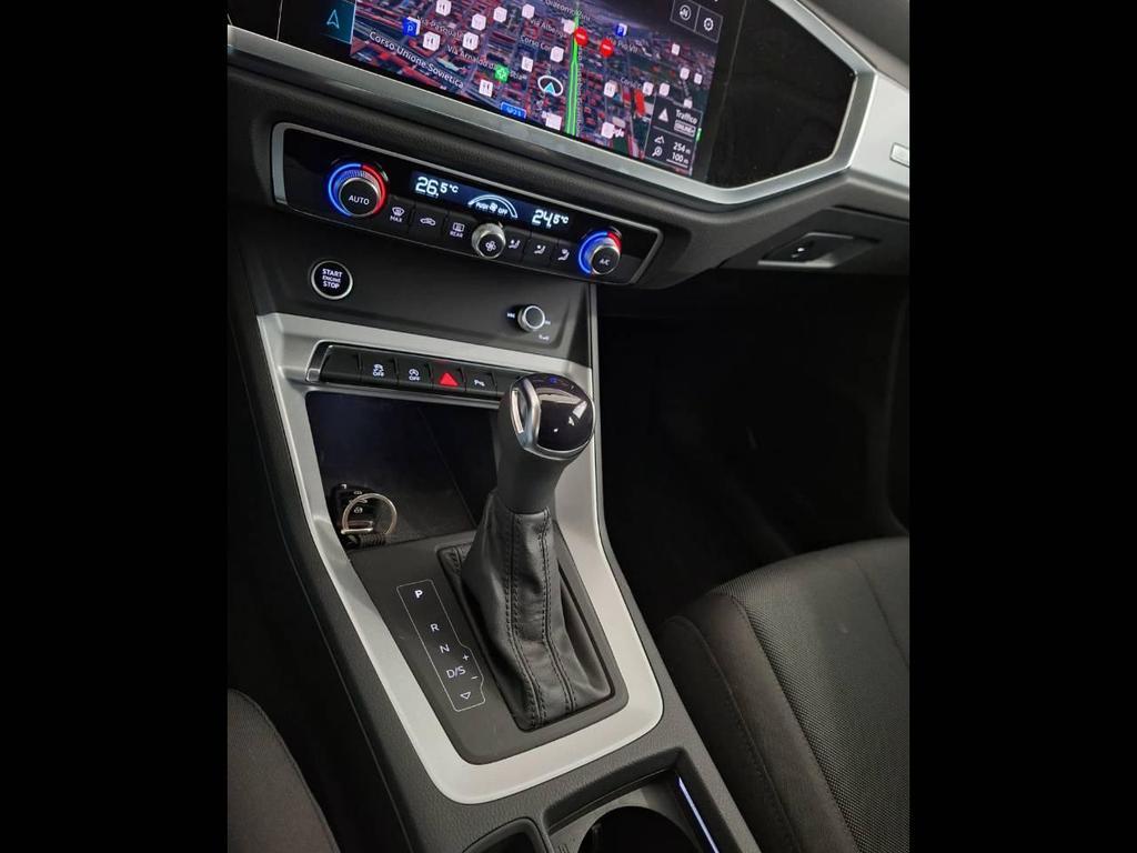 Audi Q3 35 1.5 TFSI Evo2 Business S tronic