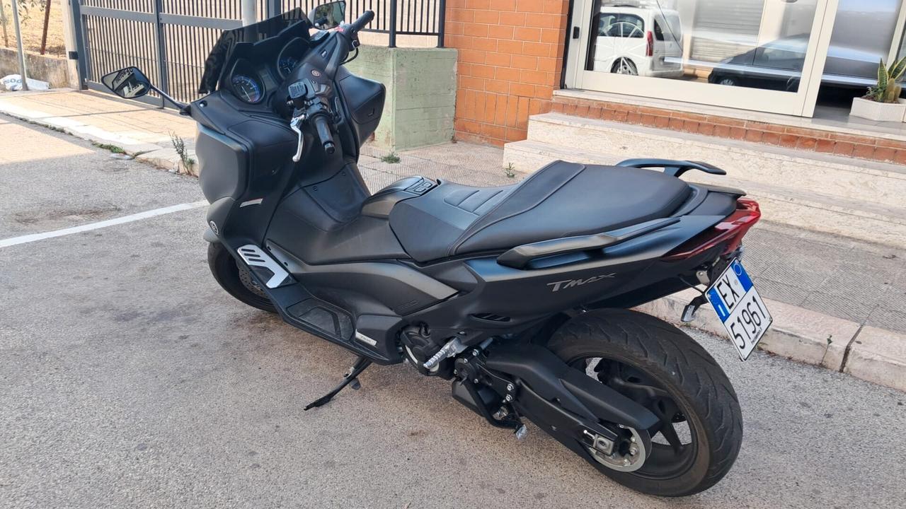 Yamaha T-Max 560 Tech Max 2021