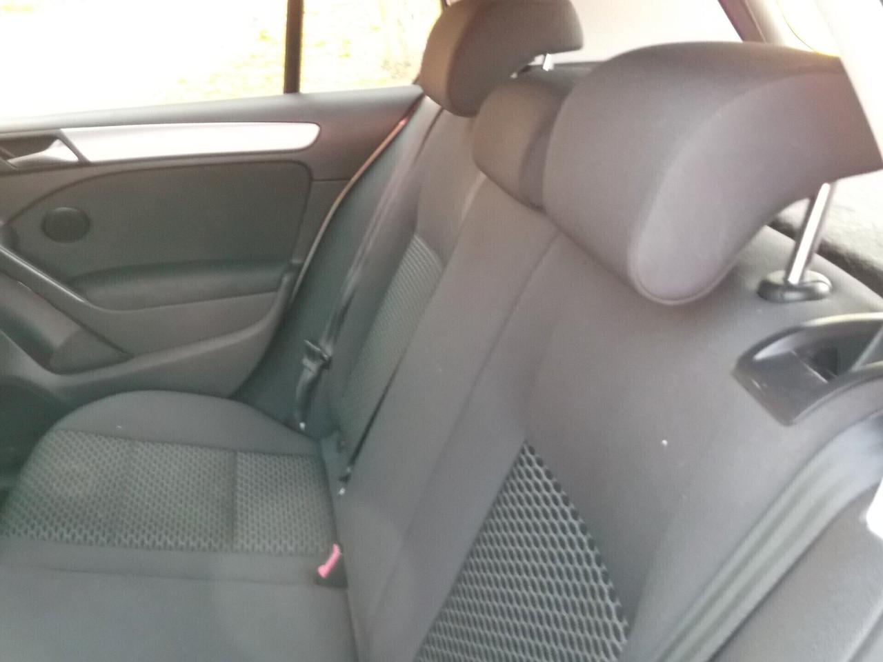 Volkswagen Golf 1.6 TDI Comfortline 2011