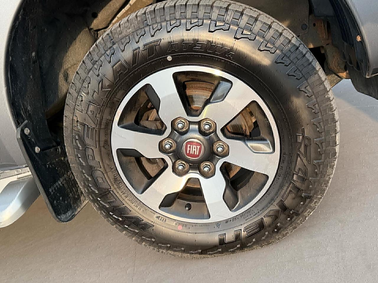 Mitsubishi L200 2.4 DI-D/154CV Club Cab Invite Plus