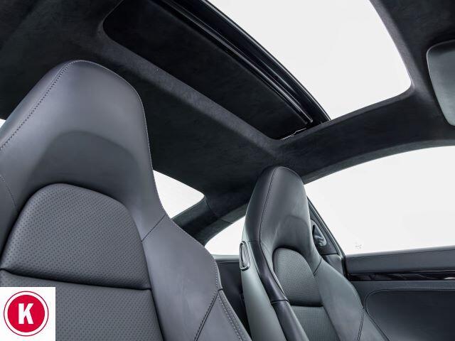 Porsche 911 3.0 Carrera 4 Coupé