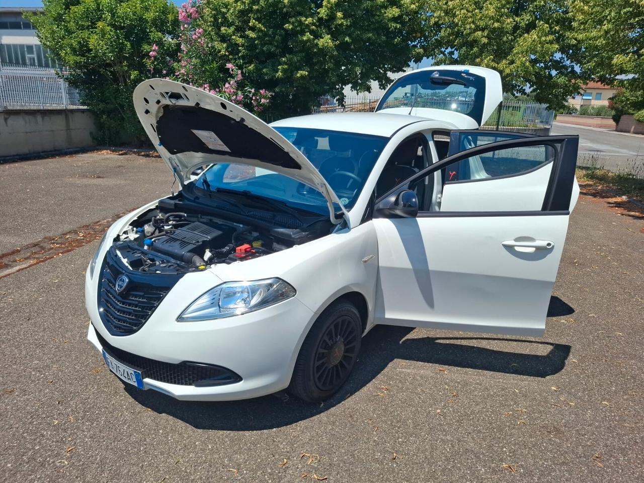 Lancia Ypsilon 1.2 GPL 126.000 KM NEOPATENTATI