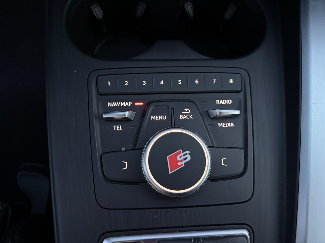 Audi A4 Avant 40 TDI quattro S tronic Line edition