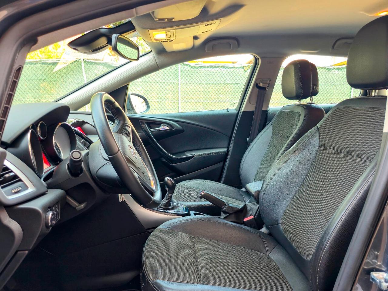 Opel Astra 1.6 CDTI