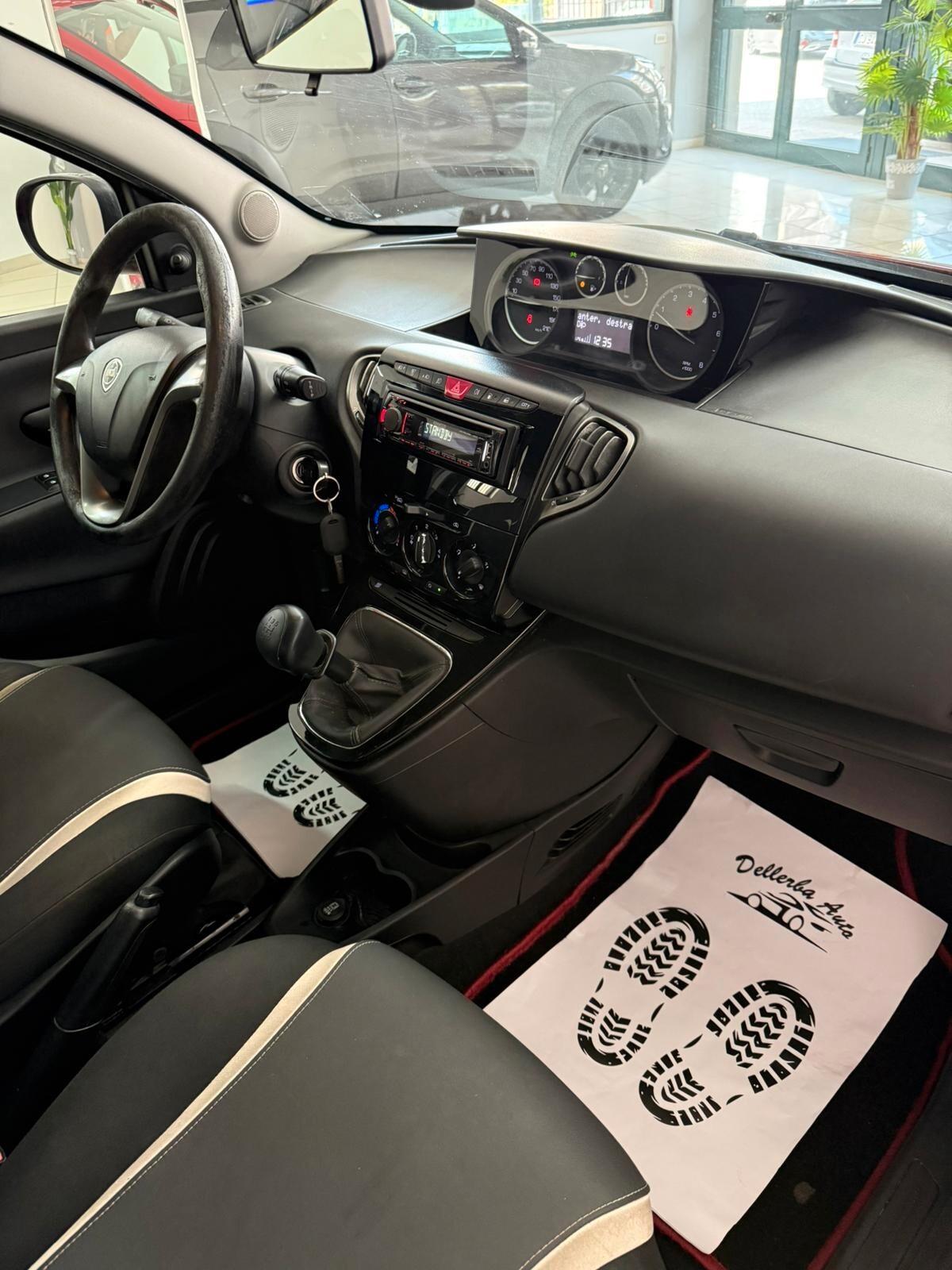Lancia Ypsilon 1.2 69 CV 5 porte GPL Ecochic Gold