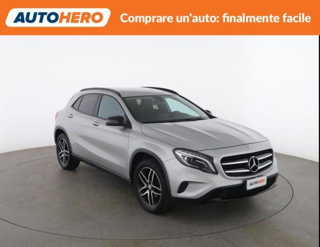 MERCEDES-BENZ GLA 200 d Automatic Sport