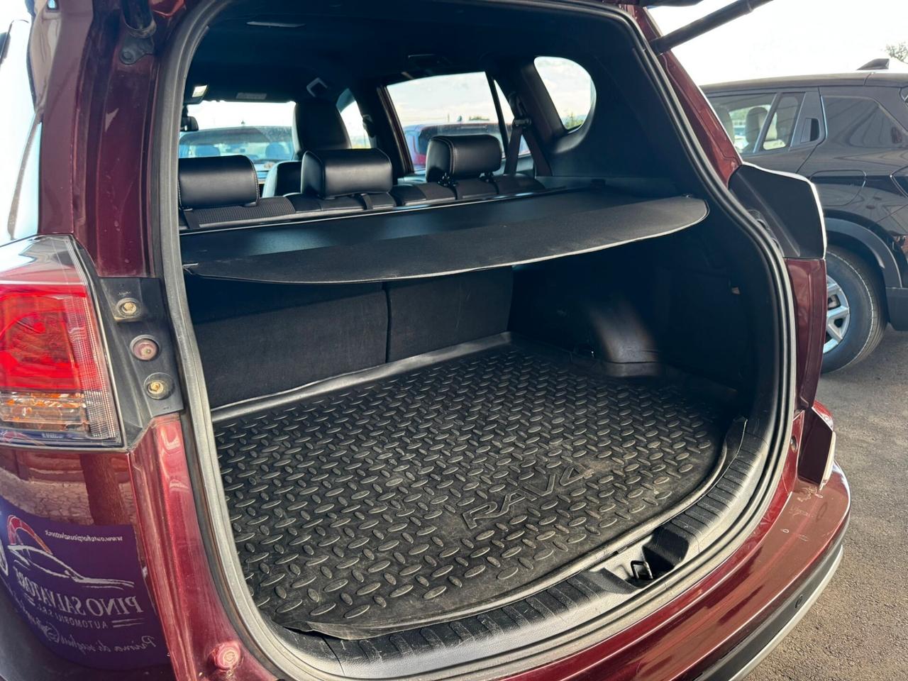 Toyota RAV 4 RAV4 2.0 D-4D 2WD Lounge