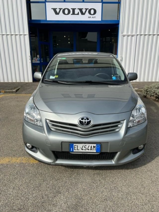 TOYOTA Verso 2.0 D Style 7 posti