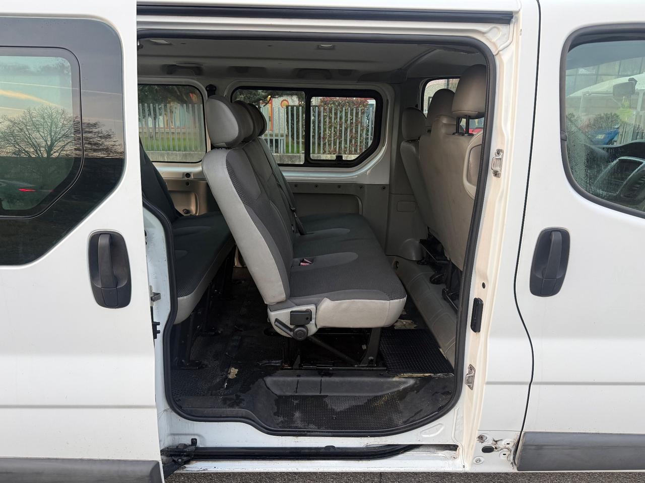 Opel Vivaro 29 2.0 CDTI 120CV PC-TN Combi 9 posti Easytronic