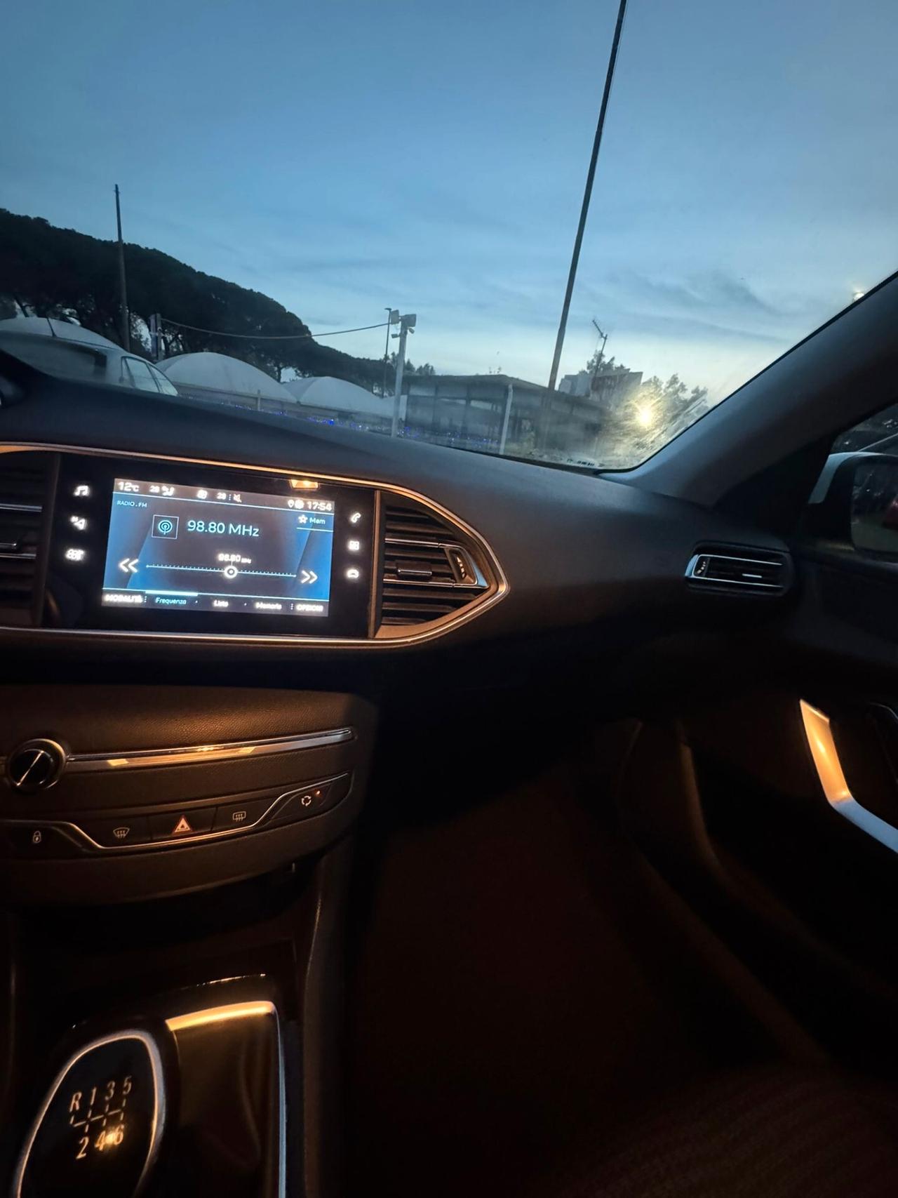 Peugeot 308 BlueHDi 130 S&S EAT8 SW GT