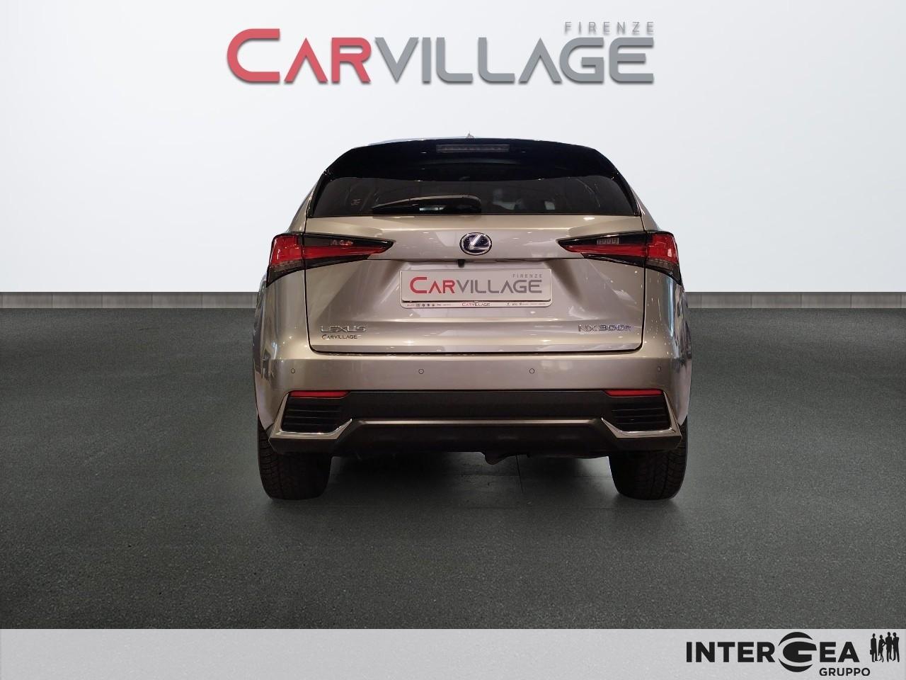 LEXUS NX 300h 2.5 Premium 4wd cvt