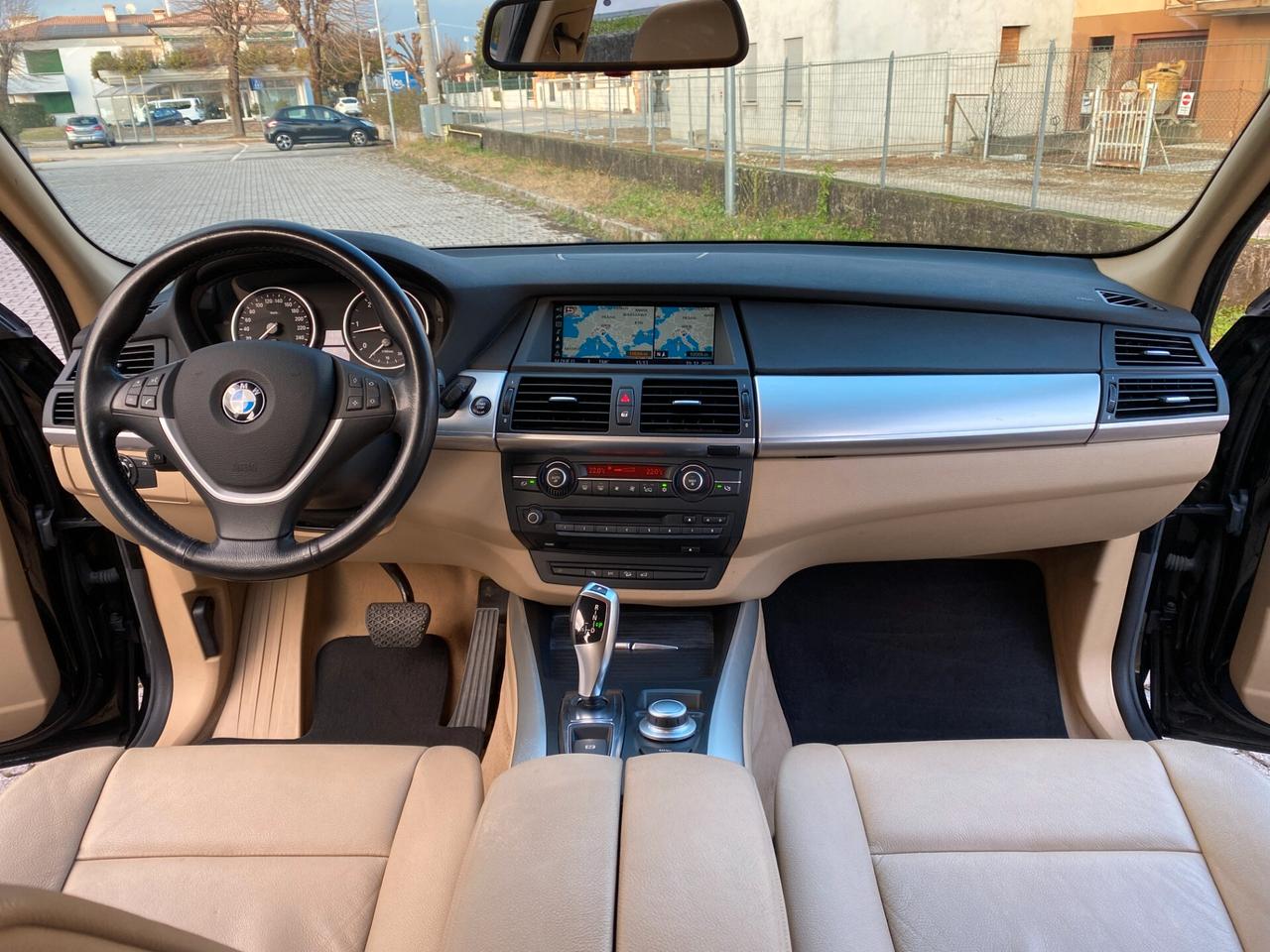 Bmw X5 3.0d 7Posti Gancio Traino Navi