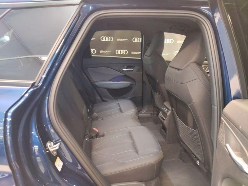Audi Q3 Q3 2.0 tdi Business 150cv s-tronic