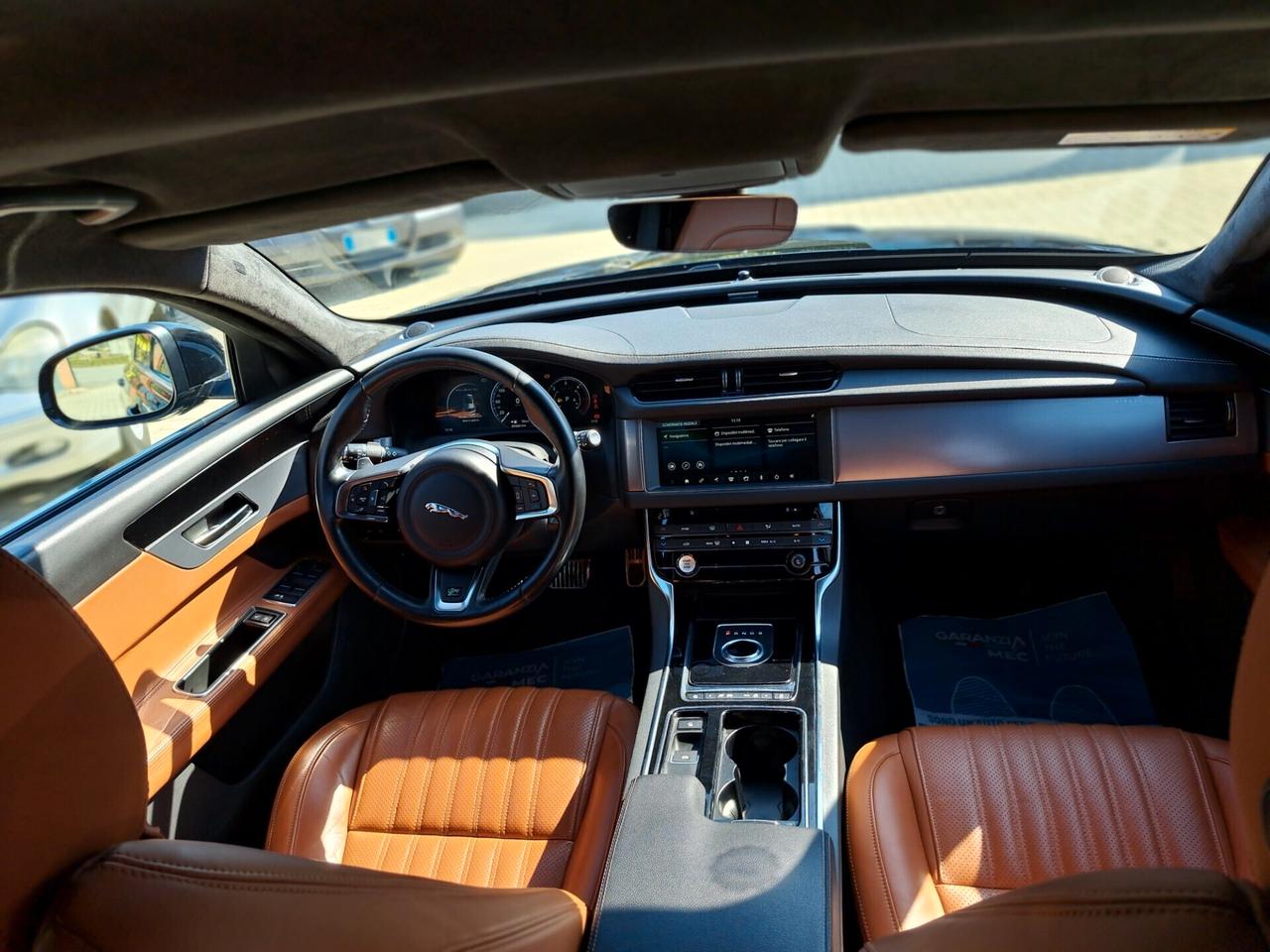 Jaguar XF 2.0 D 180 CV aut. R-Sport/FULL /FULL OPTIONAL