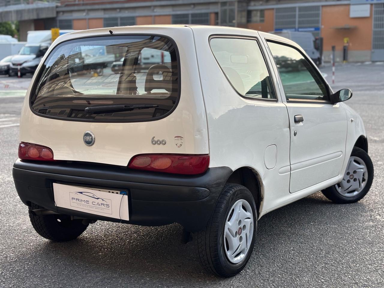FIAT 600 1.1 CLIMA SERVOSTERZO AUTORADIO BT NEOPATENTATI ok