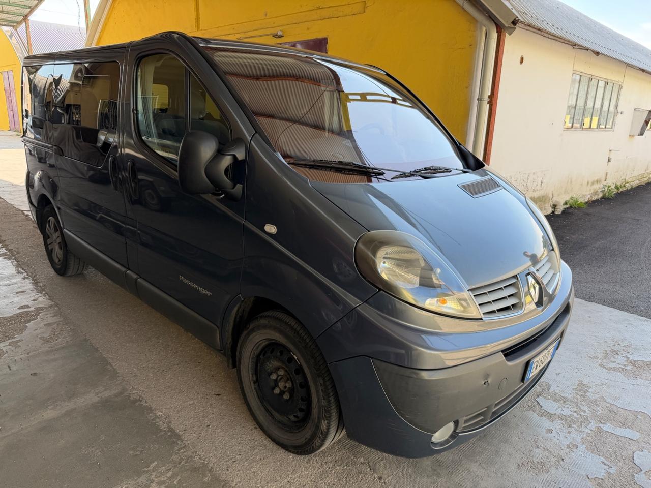 Renault Trafic 2.0dci 9 posti Clima -2014