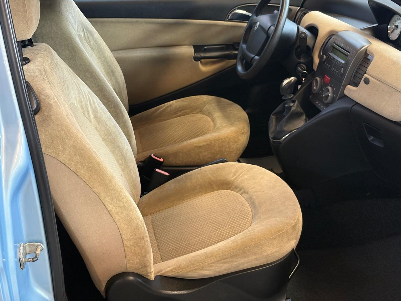 Lancia Ypsilon 1.2 Oro Bianco