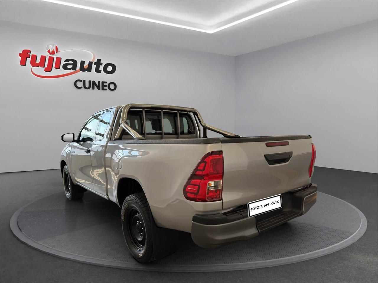 Toyota Hilux 2.4 EC d-4d 4x4 Comfort M/T my19