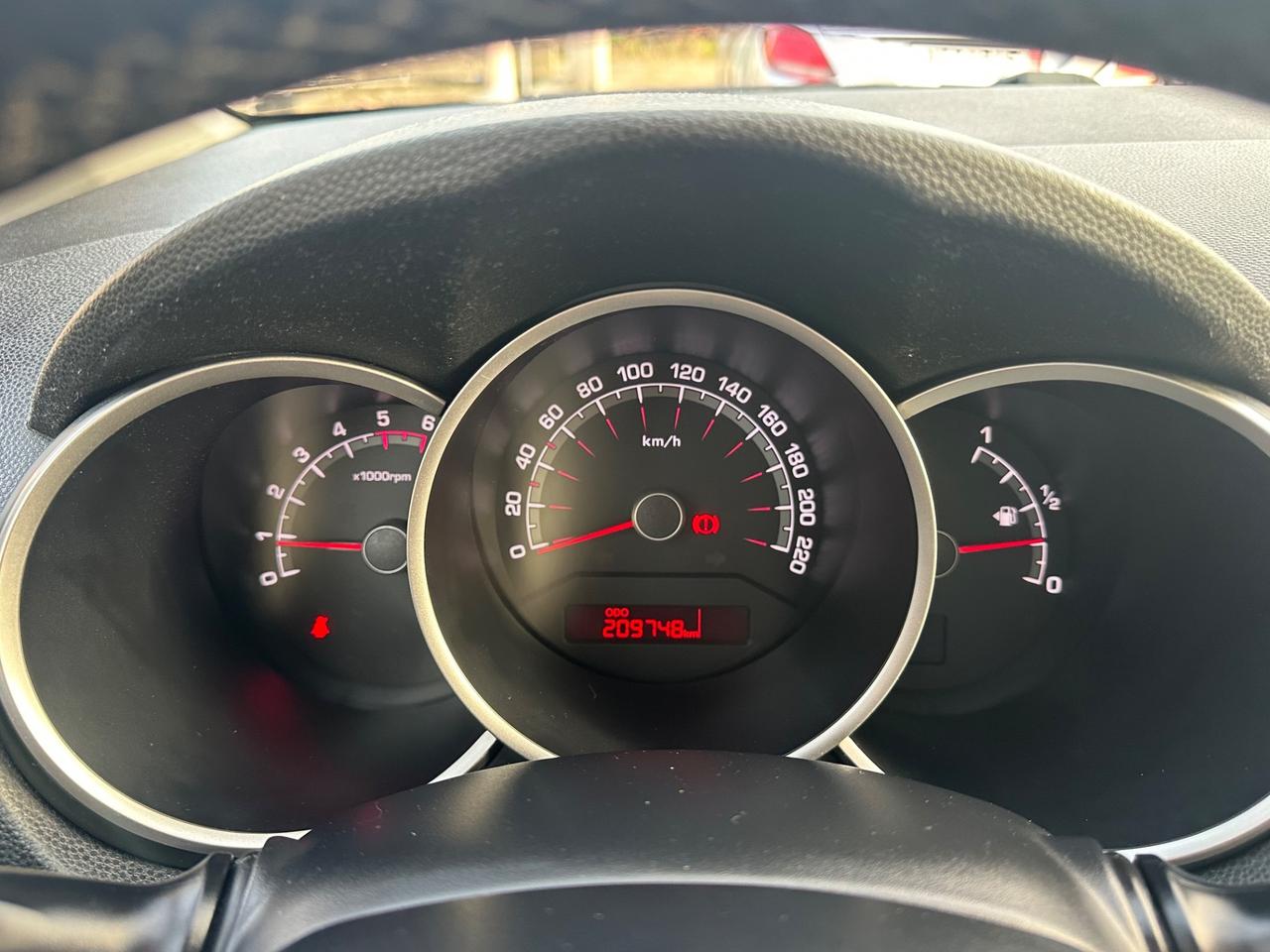 Kia Venga 1.4 CRDi 90 CV S&S High Tech