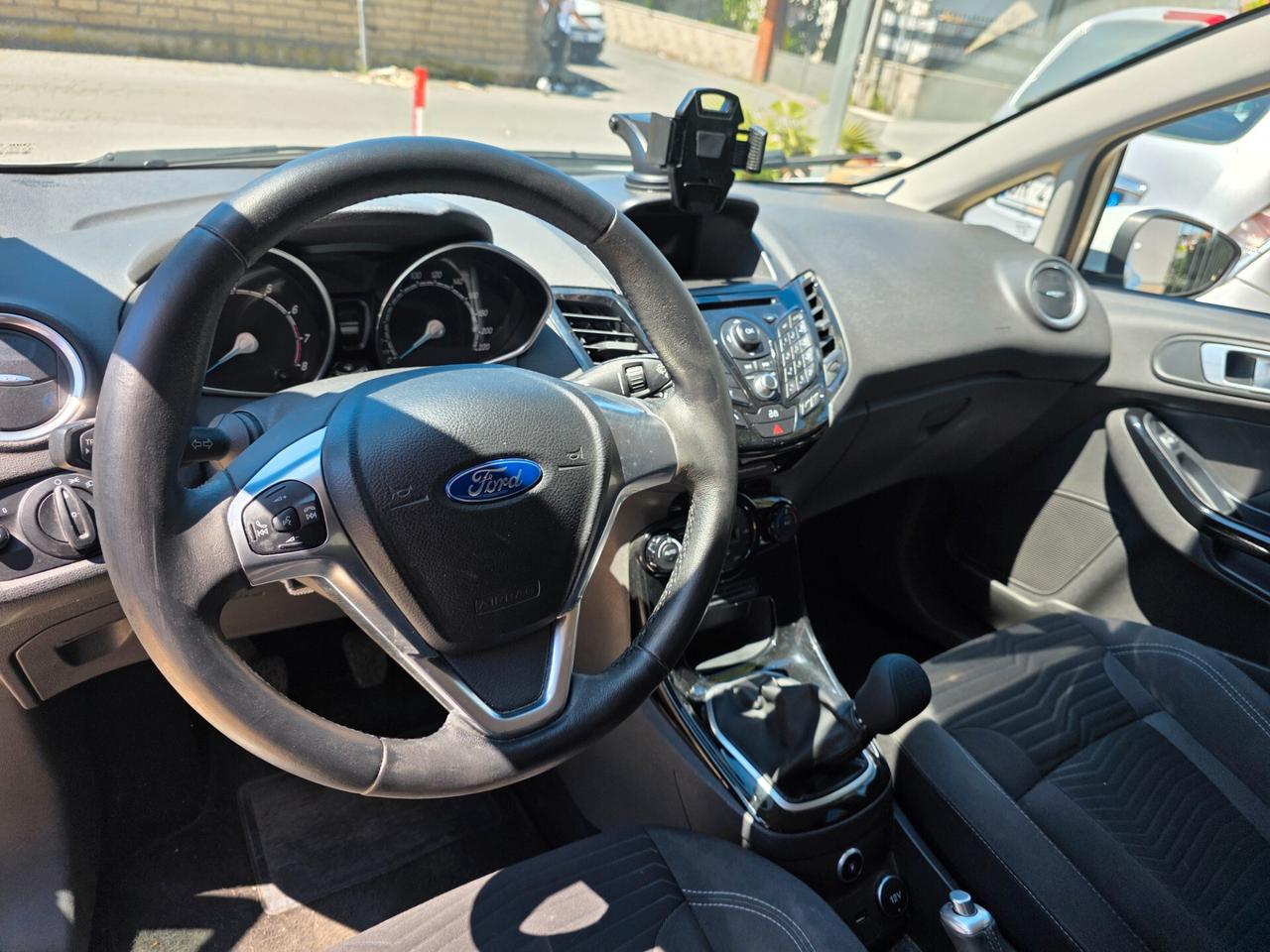 Ford Fiesta 1.4 5p. Bz.- GPL Titanium