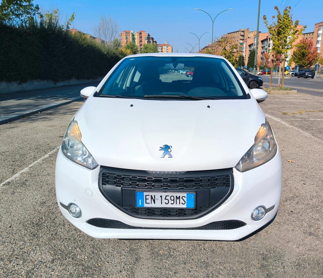 Peugeot 208 1o Serie 1.2VTI 82CV 3P Allure