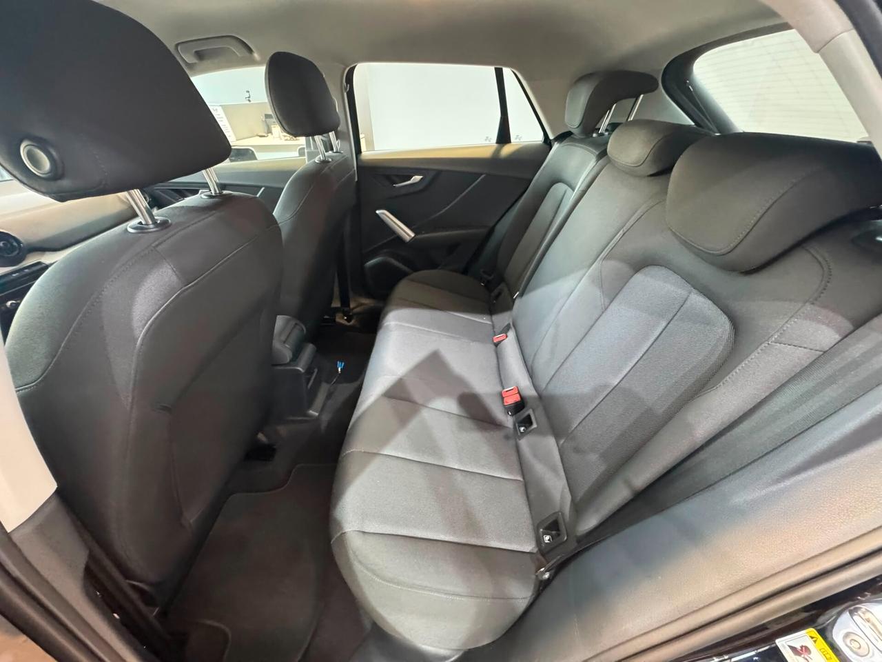 Audi Q2 40 TFSI quattro S tronic Business