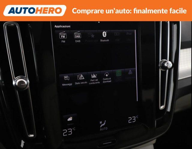 VOLVO XC40 T2 Geartronic Momentum Pro