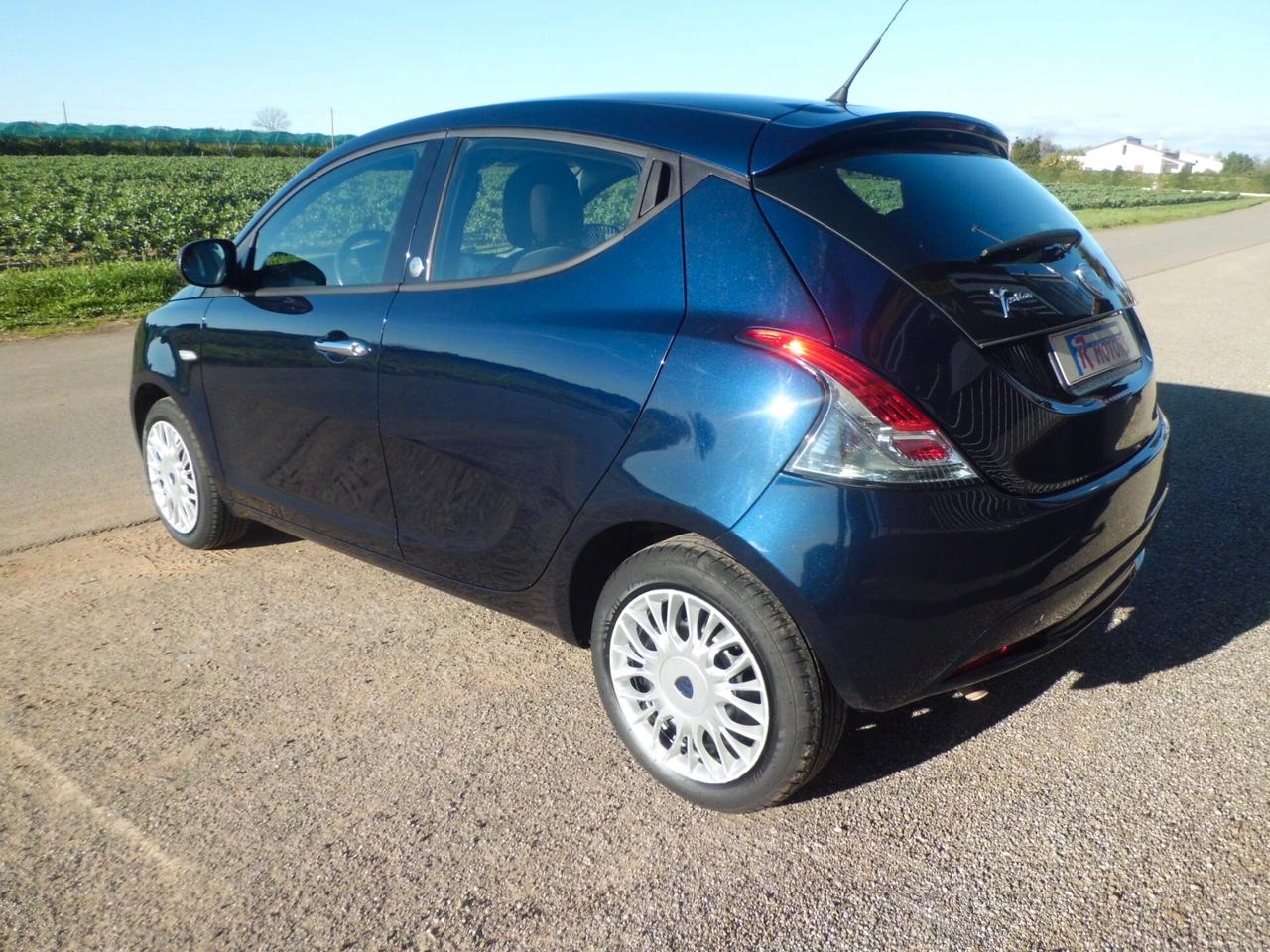 Lancia Ypsilon 1.2 69 CV 5 porte GPL Ecochic Platinum