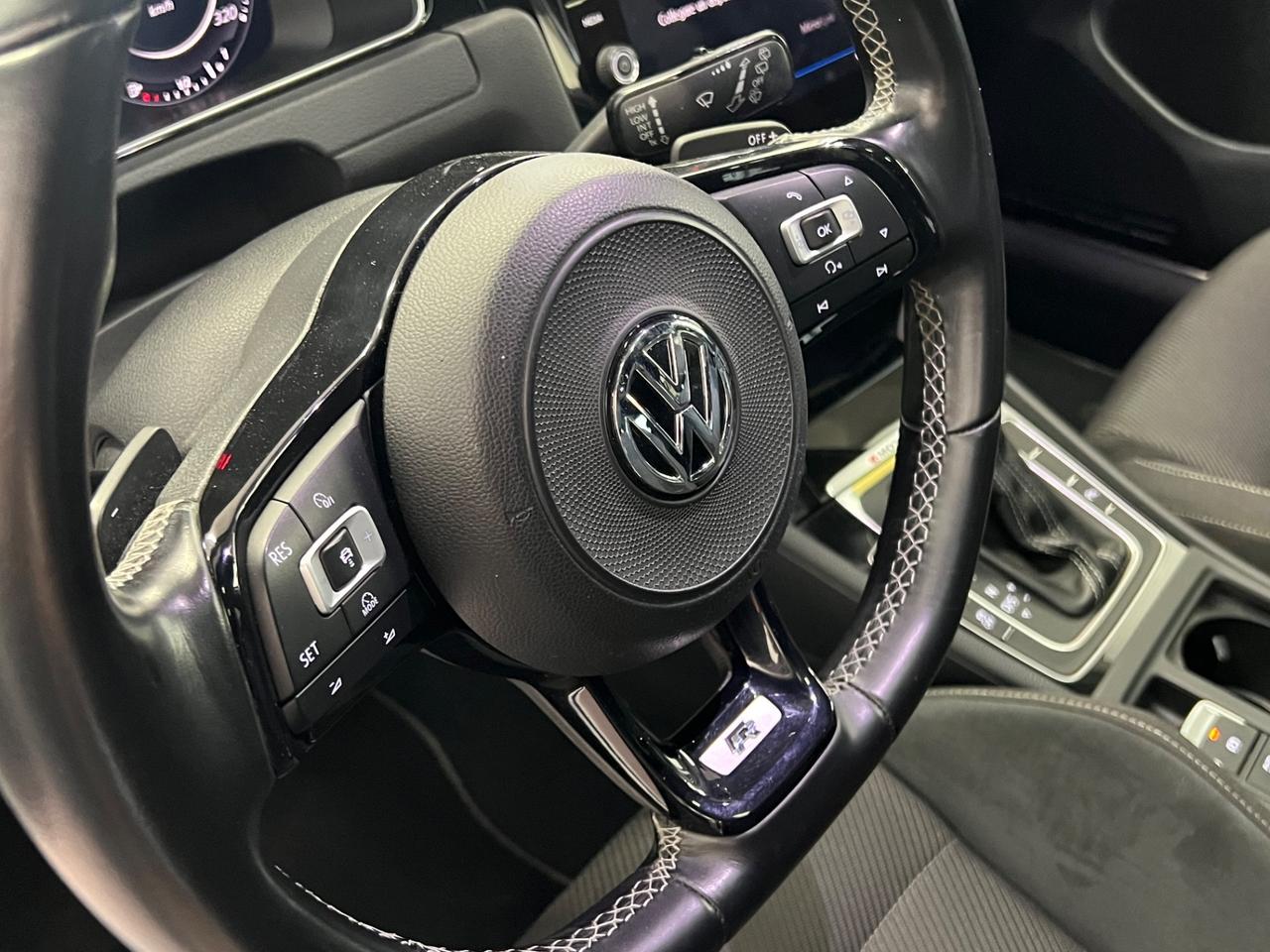 Volkswagen Golf R 2.0 TSI DSG 4MOTION 5p. BMT