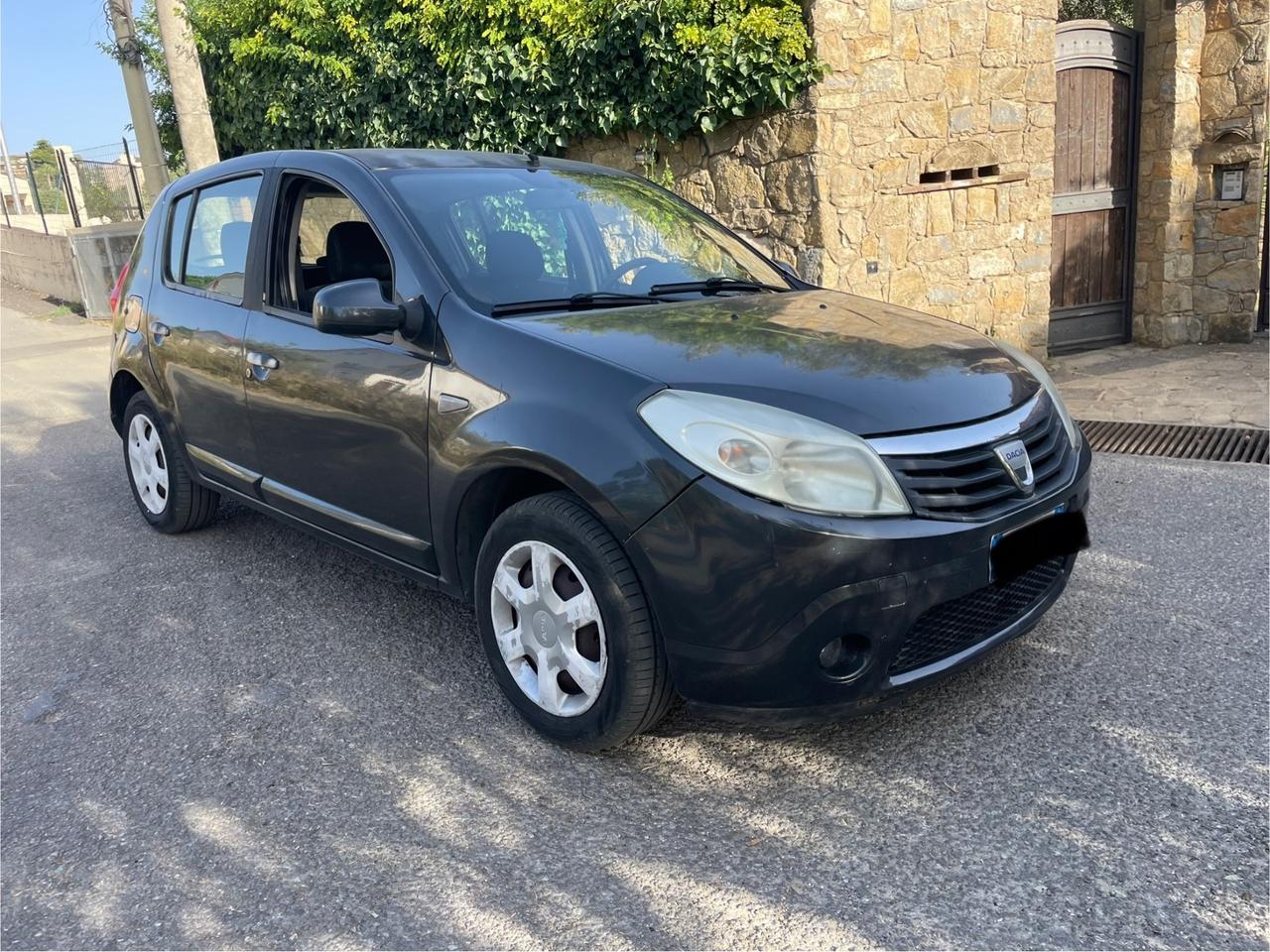 Dacia Sandero 1.4 8V Lauréate