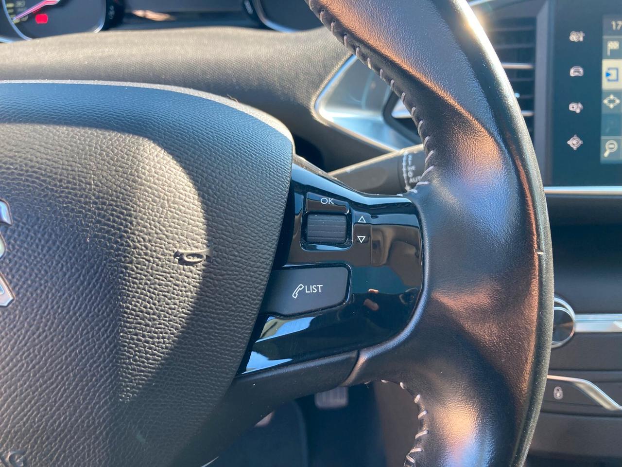 Peugeot 308 1.6 HDi - 130000km!! - 2017