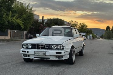 BMW 318i cat 4 porte